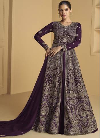 Garb These Party Wear Designer Anarkali Suits in Fine Colored Pair With Dupatta.These Top And Dupatta Are Fabricated On Georgette Pair With Santoon Bottom.Its Beautified With Designer Heavy Embroidery Work.