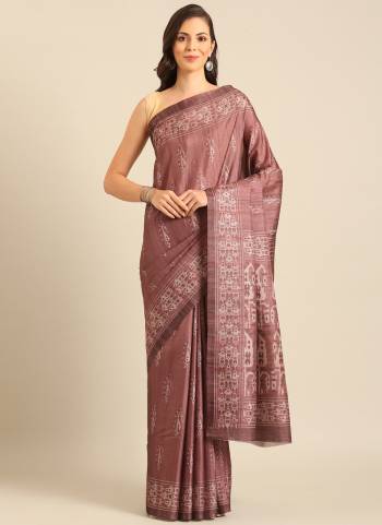 Garb These Party Wear Saree in Fine Colored.These Saree And Blouse is Fabricated On Cotton.Its Beautified With Wevon Thread Designer.