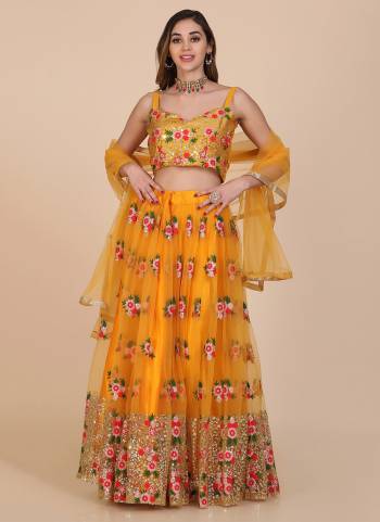 Grab These Party Wear Lehenga Choli in Fine Colored.These Lehenga Are Net Choli Are Net And Dupatta Are Fabricated On Net Pair.Its Beautified With Designer Embroidery Work.