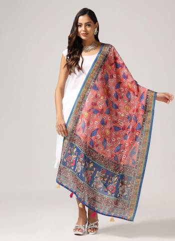 Looking These Beautiful Colored Ethnic Dupatta.This Dupatta is Fabricated On Beautiful Lilen Fabric . It Is Beautified With Beautiful Wevon Jari Border Designer With Digital Printed.