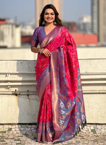 Garb These Party Wear Saree in Fine Colored.These Saree And Blouse is Fabricated On Patola Silk.Its Beautified With Weaving Meenakari Ikkat Designer.