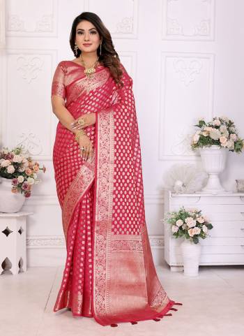 Looking These Party Wear Saree in Fine Colored.These Saree And Blouse is Fabricated On Organza.Its Beautified With Wevon Jari Border Designer.