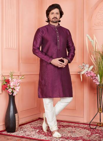 Looking These Party Wear Mans Wear Kutra Chididar Payjama wearing this fashionable. Tailored Kurta Are Jcquard Silk Brocade And Payjama Raymond Art Silk Fabriced With Wevon Pintux Disigner and fashioned with a banded collar for a dash of style.