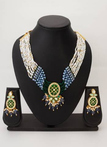 Attrective These Beautifil Colored Necklace.These Necklace is Come Brass Material And Beautified With Kundan Stone And Enamel Work.