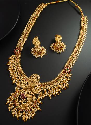 Attrective These Beautifil Colored Necklace.These Necklace is Come Copper Material And Beautified With Temple Jewelry Work.