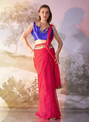 Attrctive These Fancy Party Wear Saree in Fine Colored.These Saree Are Chiffon And Blouse is Fabricated On Art Silk Pair.Its Beautified With Solid Fancy Disigner.