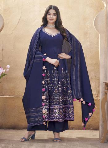 Attrective Looking These Beautiful Looking Readymad Plazzo Top Bottom With Dupatta.These Top And Bottom Dupatta is Fabricated On Roman Silk.Its Beautified With Designer Foil Printed With Mirror Embroidery Work .