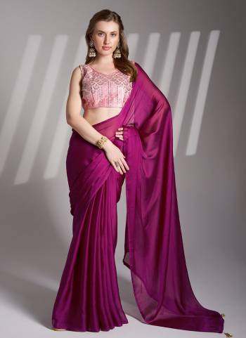 Attrctive These Fancy Party Wear Saree in Fine Colored.These Saree Are Chiffon And Blouse is Fabricated On Art Silk Pair.Its Beautified With Solid Fancy Disigner.