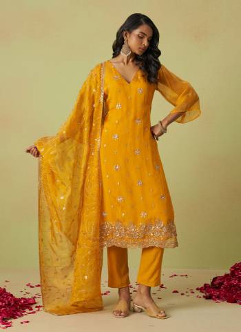 Attrective These Salwar Suit in Fine Colored Pair With Bottom And Dupatta.These Top And Dupatta Are Fabricated On Shimmer Organza Pair With Rayon Bottom.Its Beautified With Designer Sequance Embroidery,Hand Work.