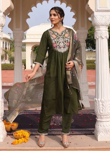 Grab These Suit in Fine Colored Pair With Bottom And Dupatta.These Top And Bottom Are Fabricated On Cotton Silk Pair With Lian Silk Dupatta.Its Beautified With Designer Embroidery Work.