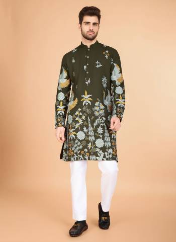 For A Festive Wear,Grab These Readymade Kurta Pair in Fine Colored.These Kurta Are Viscose Rayon Fabricated on Pair.Its Beautified With Heavy Designer Multy Thread Embroidery Work.