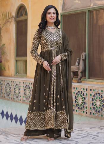 Attrective Looking These Beautiful Looking Readymade Suits.These Top And Bottom is Fabricated On Faux Georgette And Faux Georgette Dupatta.Its Beautified With Designer Sequance Embroidery Work.