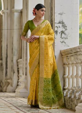 Looking These Festive Wear Saree in Fine Colored.These Saree And Blouse is Fabricated On Raw Silk.Its Beautified With Wevon Ikkat Designer.