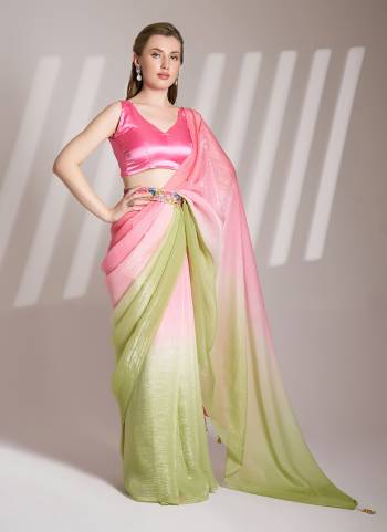 Attrctive These Fancy Party Wear Saree in Fine Colored.These Saree Are Crunchy Chiffon And Blouse is Fabricated On Art Silk Pair.Its Beautified With Fancy Solid Disigner.