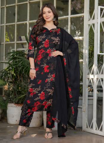 Garb These Suit in Fine Colored Pair With Bottom And Dupatta.These Top And Bottom Are Fabricated On Silk Blend Pair With Nazmin Dupatta.Its Beautified With Designer Printed.