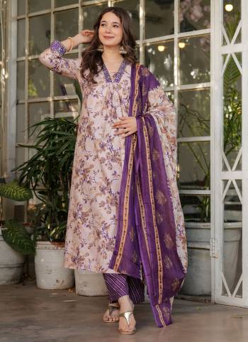 Garb These Suit in Fine Colored Pair With Bottom And Dupatta.These Top And Bottom Are Fabricated On Cotton Pair With Chanderi Cotton Dupatta.Its Beautified With Designer Printed.
