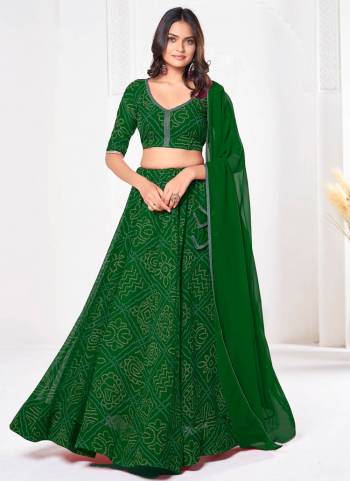 Grab These Party Wear Lehenga Choli in Fine Colored.These Lehenga Are Georgette Choli Are Georgette And Dupatta Are Fabricated On Georgette Pair.Its Beautified With Bandhani Printed.