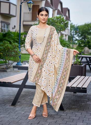 Looking These Beautiful Party Wear Designer Readymade Suits.These Top And Bottom Are Cotton Blend And Dupatta is Fabricated On Cotton Blend.Its Beautified With Designer Printed.