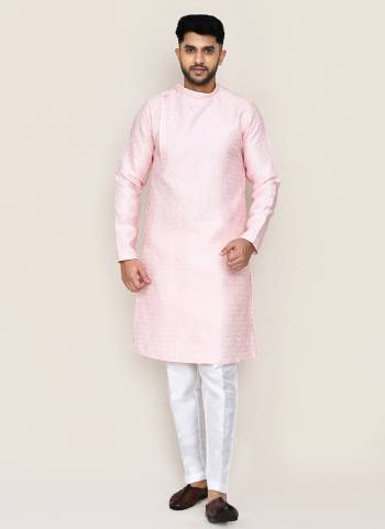For A festive Wear,Grab These Readymade Kurta Fit Pant in Fine Colored.These Kurta is Fabricated On Jacquard Silk And Art Silk Bottom With Wevon Jacquard Designer.Buy Now.