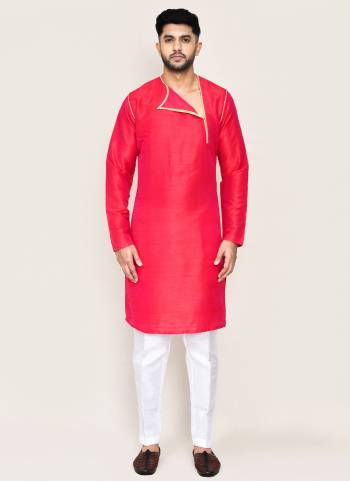 For A festive Wear,Grab These Readymade Kurta Fit Pant in Fine Colored.These Kurta is Fabricated On Art Silk And Art Silk Bottom With Wevon Jacquard Designer.Buy Now.