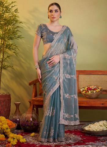 Attrctive These Fancy Party Wear Saree in Fine Colored.These Saree Are Fendi And Blouse is Fabricated On Art Silk Pair.Its Beautified With Fancy Disigner Embroidery Work.