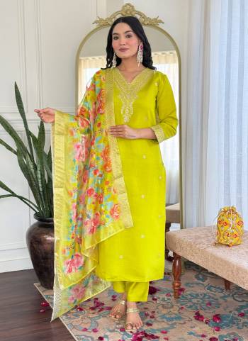 Garb These Suit in Fine Colored Pair With Bottom And Dupatta.These Top And Bottom Are Fabricated On Viscose Chanderi Pair With Jacquard Tabby Dupatta.Its Beautified With Designer Embroidery Work,Printed.