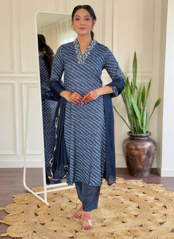 Garb These Suit in Fine Colored Pair With Bottom And Dupatta.These Top And Bottom Are Fabricated On Muslin Pair With Chinon Dupatta.Its Beautified With Designer Embroidery Work,Printed.