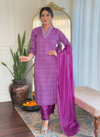 Garb These Suit in Fine Colored Pair With Bottom And Dupatta.These Top And Bottom Are Fabricated On Muslin Pair With Chinon Dupatta.Its Beautified With Designer Embroidery Work,Printed.