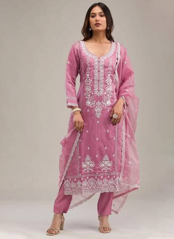Looking These Designer Suit in Fine Colored Pair With Bottom And Dupatta.These Top Are Cotton And Dupatta Are Fabricated On Organza Pair With Cotton Bottom.Its Beautified With Cotton Inner.Its Beautified With Designer Thread Embroidery Work.