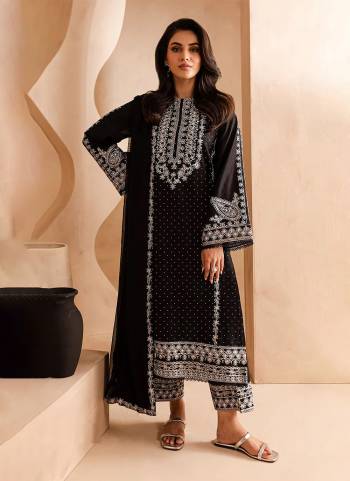 Looking These Designer Suit in Fine Colored Pair With Bottom And Dupatta.These Top Are Georgette And Dupatta Are Fabricated On Georgette Pair With Santoon Bottom.Its Beautified With Santoon Inner.Its Beautified With Heavy Designer Embroidery Work.