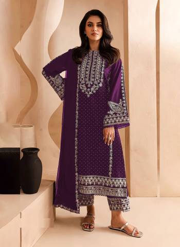 Looking These Designer Suit in Fine Colored Pair With Bottom And Dupatta.These Top Are Georgette And Dupatta Are Fabricated On Georgette Pair With Santoon Bottom.Its Beautified With Santoon Inner.Its Beautified With Heavy Designer Embroidery Work.