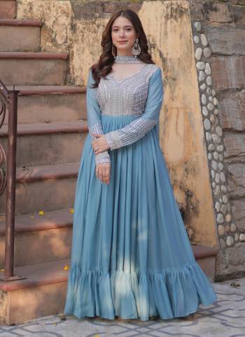 Attrective Looking These Beautiful Looking Readymade Long Gown With Dupatta.These Gown And Dupatta is Fabricated On Star Georgette.Its Beautified With Designer Beads Sequance Embroidery Work.