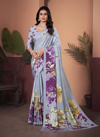 Attrective Look These Party Wear Saree in Fine Colored.These Saree And Blouse is Fabricated On Soft Crepe Silk.Its Beautified With Designer Digital Printed With Foil Outline Work.