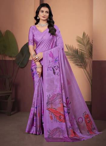 Attrective Look These Party Wear Saree in Fine Colored.These Saree And Blouse is Fabricated On Soft Crepe Silk.Its Beautified With Designer Digital Printed With Foil Outline Work.
