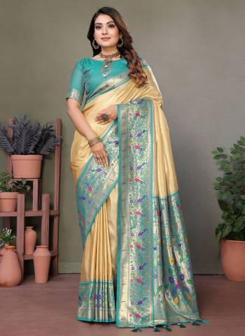 Looking These Festive Wear Saree in Fine Colored.These Saree And Blouse is Fabricated On Banarasi Tissue Silk.Its Beautified With Wevon Paithani Designer.