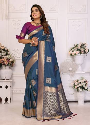 Attrective These Festive Wear Saree in Fine Colored.These Saree And Blouse is Fabricated On Soft Silk.Its Beautified With Wevon Jari Designer.