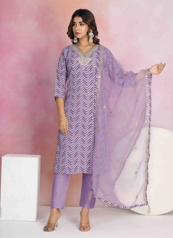 Attrective These Designer Suit in Fine Colored Pair With Bottom And Dupatta.These Top And Bottom Are Fabricated On Viscose Chanderi Pair With Organza Dupatta.Its Beautified With Designer Embroidery Work.