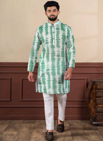 For A festive Wear,Grab These Readymade Kurta With Payjama in Fine Colored.These Kurta is Fabricated On Linen And Cotton Bottom With Designer Digital Printed.Buy Now.