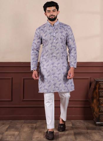 For A festive Wear,Grab These Readymade Kurta With Payjama in Fine Colored.These Kurta is Fabricated On Linen And Cotton Bottom With Designer Digital Printed.Buy Now.