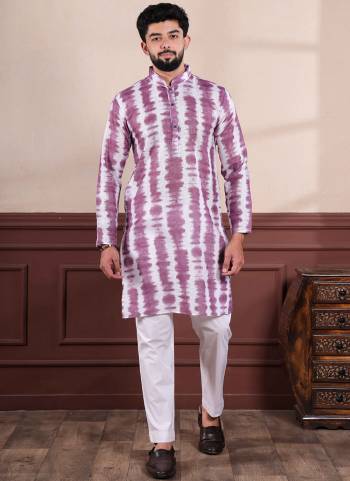 For A festive Wear,Grab These Readymade Kurta With Payjama in Fine Colored.These Kurta is Fabricated On Linen And Cotton Bottom With Designer Digital Printed.Buy Now.