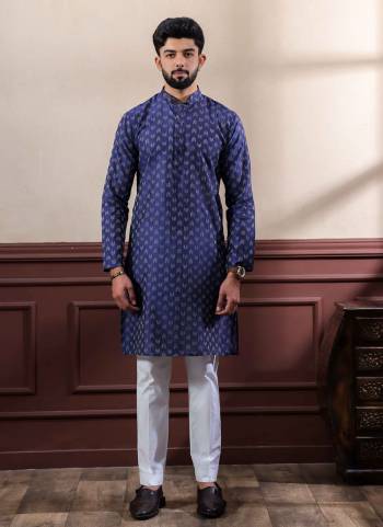 For A festive And Party Wear,Looking These Readymade Kurta With Payjama in Fine Colored.These Kurta is Fabricated On Cotton And Cotton Bottom With Wevon Dobby Designer.Buy Now.