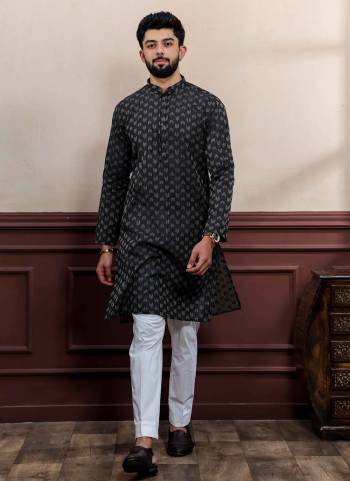 For A festive And Party Wear,Looking These Readymade Kurta With Payjama in Fine Colored.These Kurta is Fabricated On Cotton And Cotton Bottom With Wevon Dobby Designer.Buy Now.
