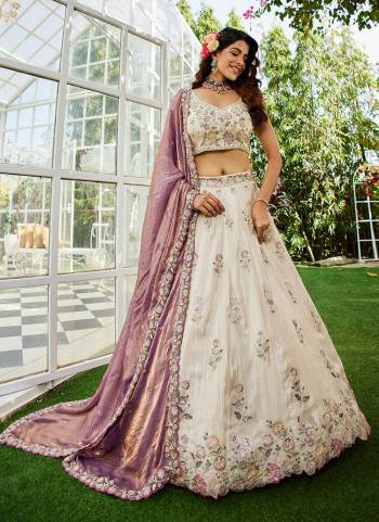 Attrective Looking This Partywear Fine Color Fancy Heavy Designer Choli And Lahenga Fabriced On Tissue And Dupatta Viscose Rayon In Fabricated Beautified With Attrective Designer Sequance Embroidery Work. Buy Now.