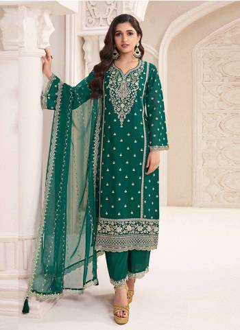 Looking These Designer Suit in Fine Colored Pair With Bottom And Dupatta.These Top Are Chiffon And Dupatta Are Fabricated On Chiffon Pair With Santoon Bottom.Its Beautified With Santoon Inner.Its Beautified With Heavy Designer Embroidery Work.