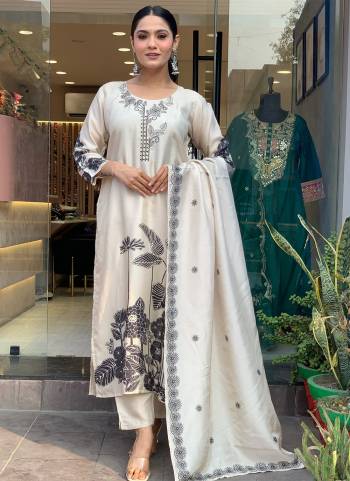 Grab These Readymade Suit in Fine Colored Pair With Bottom And Dupatta.These Top Are Chinon And Bottom Are Fabricated On Gadhwal Pair With Chinon Dupatta.Its Beautified With Designer Embroidery Work,Printed.