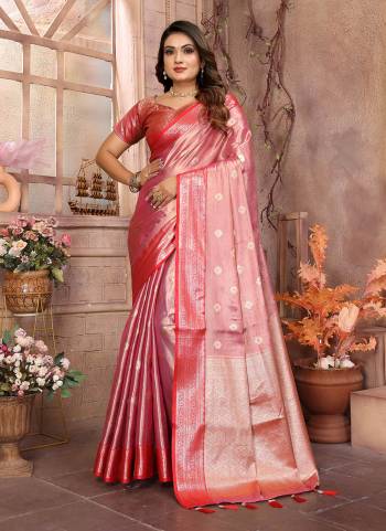 Looking These Party Wear Saree in Fine Colored.These Saree And Blouse is Fabricated On Tissue Silk.Its Beautified With Wevon Handloom Designer.