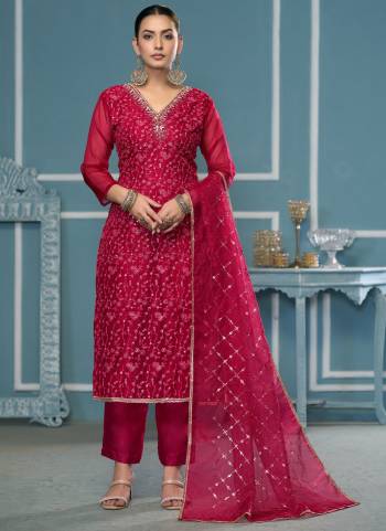 Looking These Suit in Fine Colored Pair With Bottom And Dupatta.These Top Are Viscose Organza And Dupatta Are Fabricated On Organza Pair With Dull Santoon Bottom.Its Beautified With Wevon Designer,Embroidery, Hand Work.