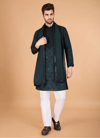 Grab These Party Wear Readymade Kurta With Dupatta Pair in Fine Colored.These Kurta And Dupatta Are Viscose Silk Fabricated on Pair.Its Beautified With Designer Thread Sequance Embroidery Work.