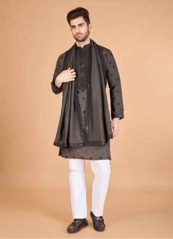 Grab These Party Wear Readymade Kurta With Dupatta Pair in Fine Colored.These Kurta And Dupatta Are Viscose Silk Fabricated on Pair.Its Beautified With Designer Thread Sequance Embroidery Work.