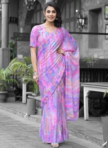Attrective These Ready To Wear Gown Style Saree in Fine Colored.These Gown Are Imported Georgette And Pallu is Fabricated On Imported Georgette Pair.Its Beautified With Designer Digital Printed.